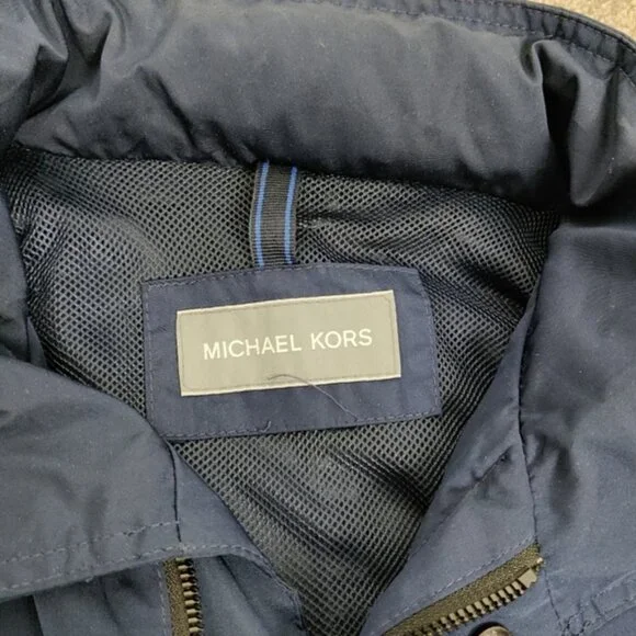 Michael Kors Men's Lightweight Jacket in Blue Size Medium Rain Jacket - Picture 6 of 13